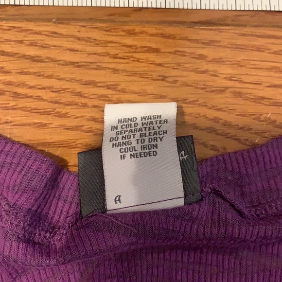 Unique tee with sheer zebra design. V-neck Tee in violet - Picture 4 of 7